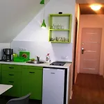 Lucas 38 *