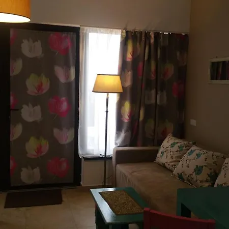 Lucas 38 Apartment